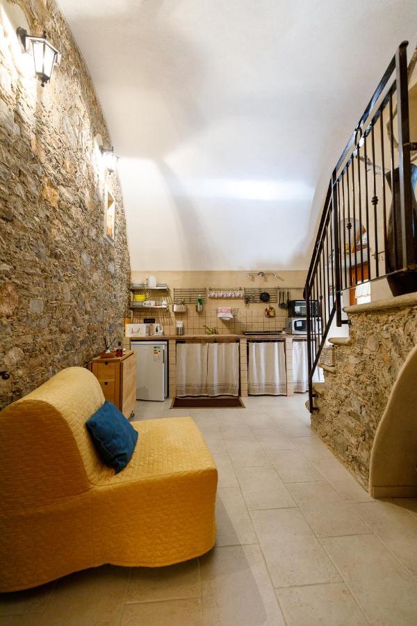 Arve Castelbianco - B&B E Appartamento Colletta エクステリア 写真
